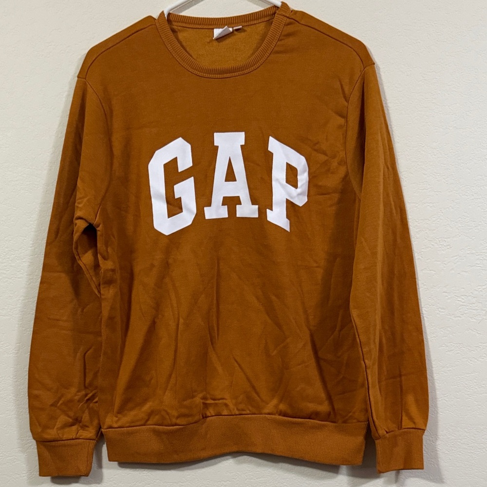 NWOT GAP Men's Brown Crewneck Sweater